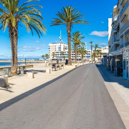 Apartment T2 Avec Terrasse Et Parking A 350m De La Plage, Proche Commerces. - Fr-1-307-217 Le Grau-du-Roi