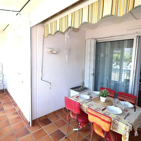 T2 Avec Terrasse Et Parking A 350m De La Plage, Proche Commerces. - Fr-1-307-217 아파트 르그로뒤후아