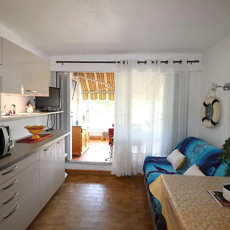 T2 Avec Terrasse Et Parking A 350m De La Plage, Proche Commerces. - Fr-1-307-217 아파트 *