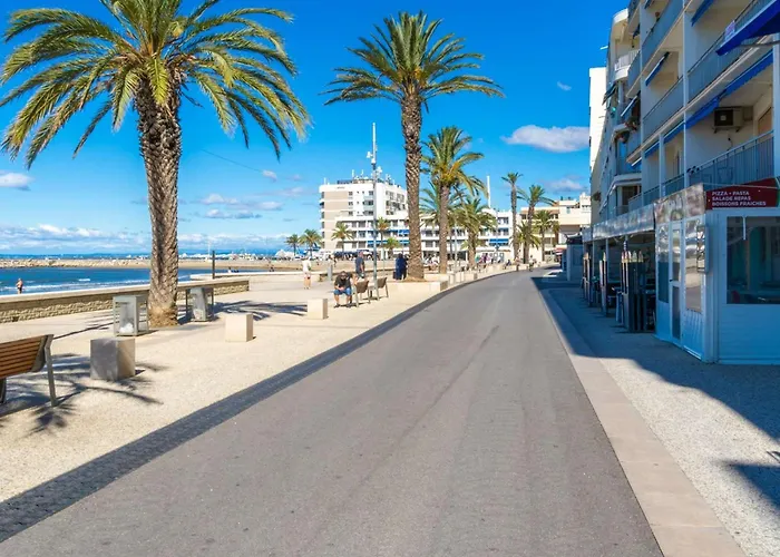 Lejlighed T2 Avec Terrasse Et Parking A 350m De La Plage, Proche Commerces. - Fr-1-307-217 Le Grau-du-Roi