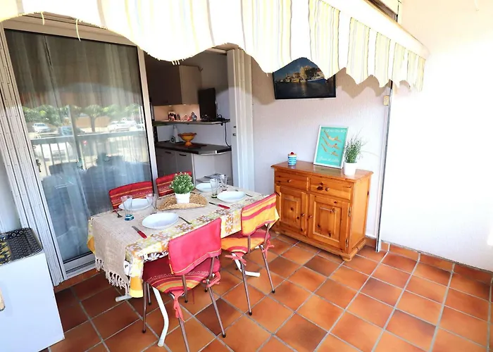Lejlighed T2 Avec Terrasse Et Parking A 350m De La Plage, Proche Commerces. - Fr-1-307-217 *