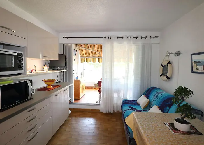 T2 Avec Terrasse Et Parking A 350m De La Plage, Proche Commerces. - Fr-1-307-217 Lejlighed *